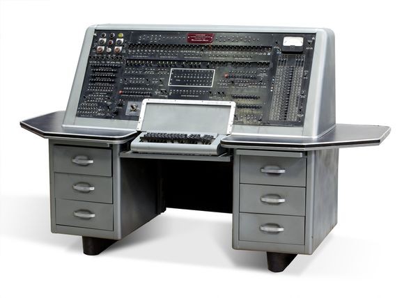 UNIVAC I consola