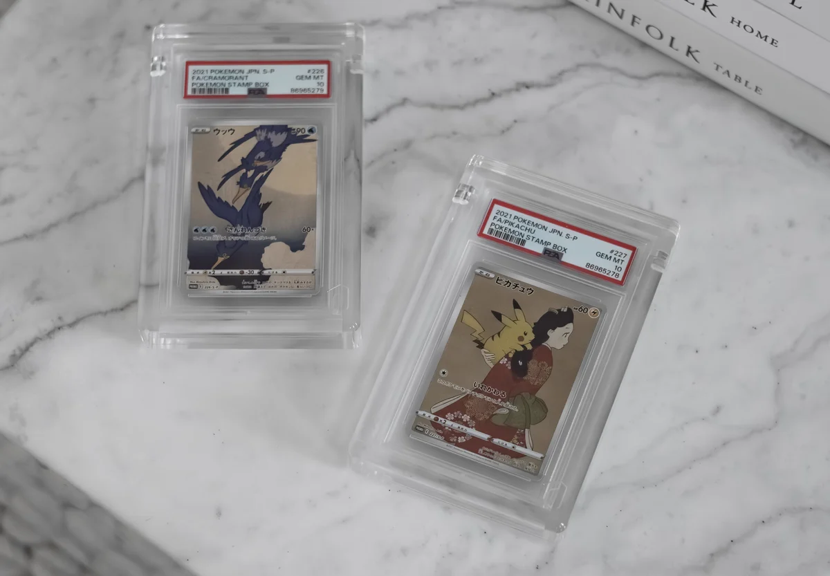 Are PSA Slabs UV Protected? What Collectors Need to Know – Phantom Display