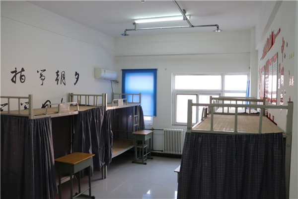 河南省平原邮电职业学校宿舍环境好不好？ - 郑州平原邮电中等专业学校