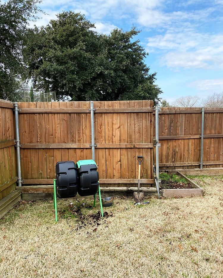 Can I Compost In A Suburban Neighborhood? - Honestly Modern