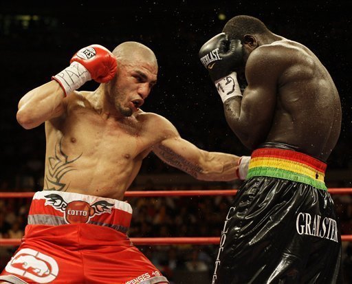 Cotto vs Clottey action